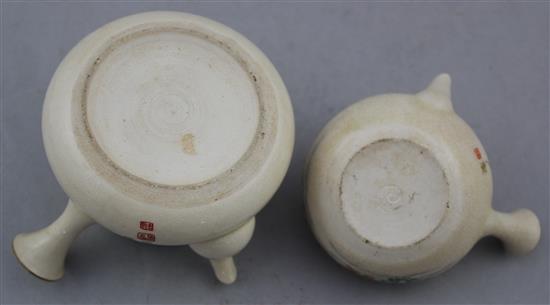 Two Japanese Satsuma pottery wine pots and covers, Meiji period, made for the Home market, 5cm.